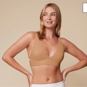 Harper Wilde bliss, plunge adjustable Bralett. XL
New with tags